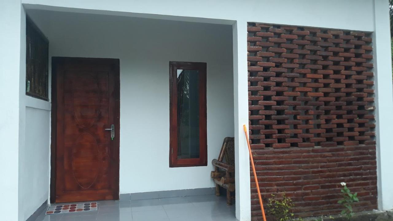 Mandalika Homestay Kuta  Δωμάτιο φωτογραφία